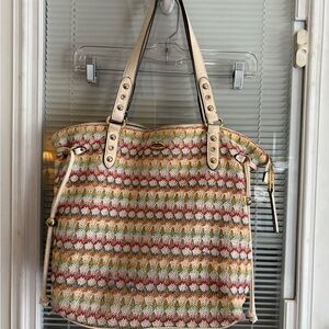 Vintage Juicy Couture Colorful Knit Tote Cream Accents Gold Kiss Lips Charm Zip